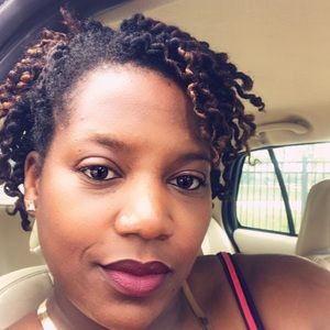 Meet your Posher, Melaney